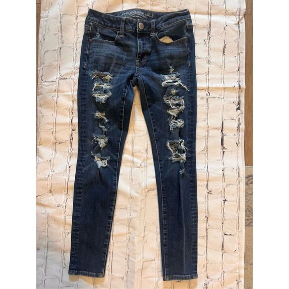 American Eagle Women's Size 2 Short Jegging Jeans Distressed AEO X4 Denim Skinny - Picture 1 of 8